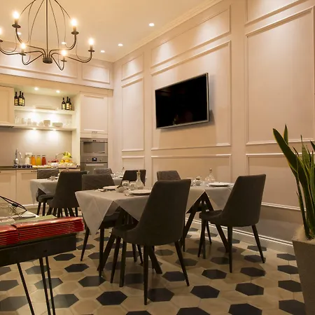 ベッド・アンド・ブレックファスト - Downtown's Charming ピストイア