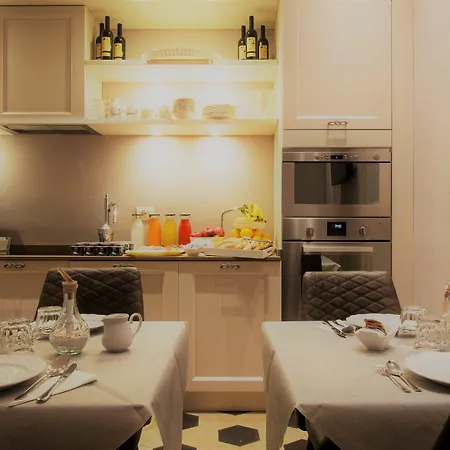 - Downtown's Charming 4* ピストイア