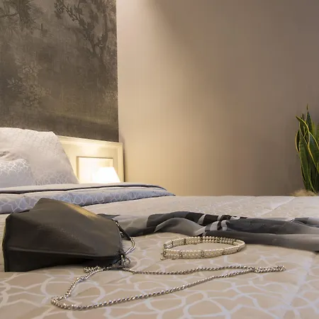 ベッド・アンド・ブレックファスト - Downtown's Charming